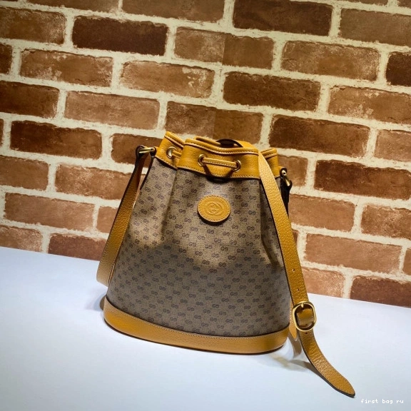First bag ru Disney x Gucci Bag Mini Bucket 0713